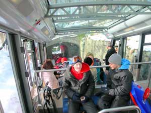 The Flobanen Funicular and ski passengers