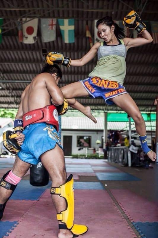 Muy Thai kickboxing in Thailand.