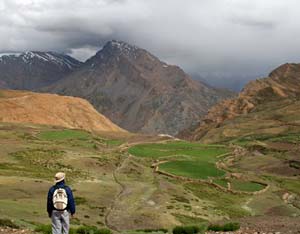 On the way to Demul to the homestay at Himachal Pradesh. Mridula Dwivedi photos.