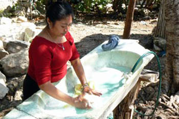 A Mayan woman in Quintana Roo, Mexico. Max Hartshorne photo.