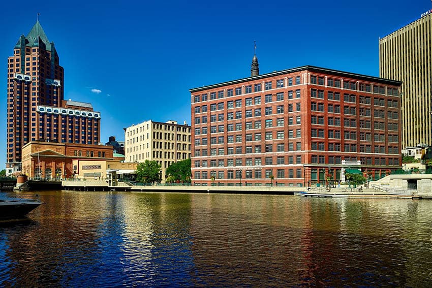 milwaukee harbor