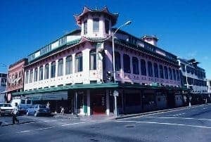 Old Wo Fat Building, Honolulu's Chinatown. photos by John Peniston.