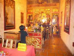Praying in a Lukang temple.
