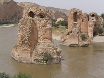 Bridge over the Tigris River in SE Turkey.