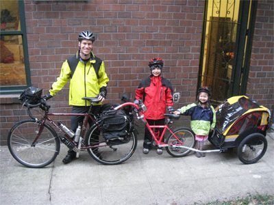 Charles Scott and his children with their bikes. bike Japan