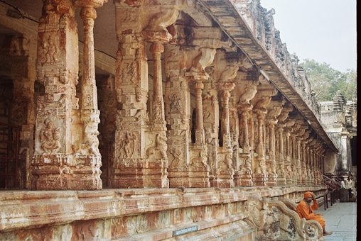 700-year-old-temple virupaksha