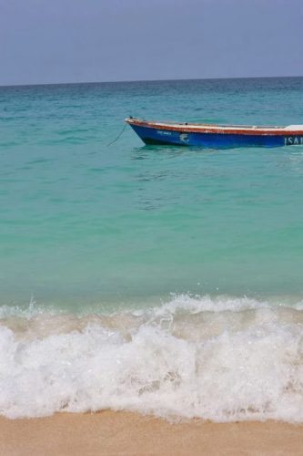White sand and blue waters in Isla Baru, near Cartagena Colombia. photos by Nikki Vargas. Cartagena to Isla Baru.