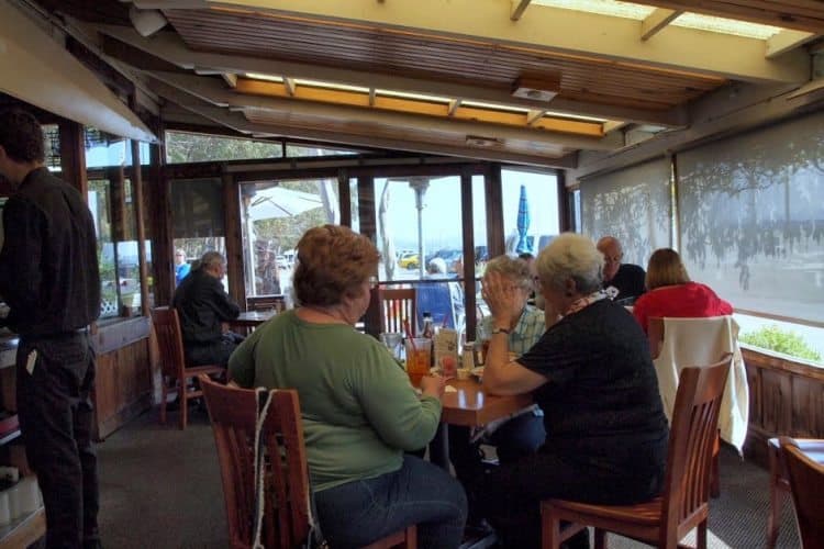 Bayside Cafe right next to where the kayaks can be rented.