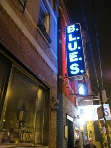 BLUES club in Chi-town.