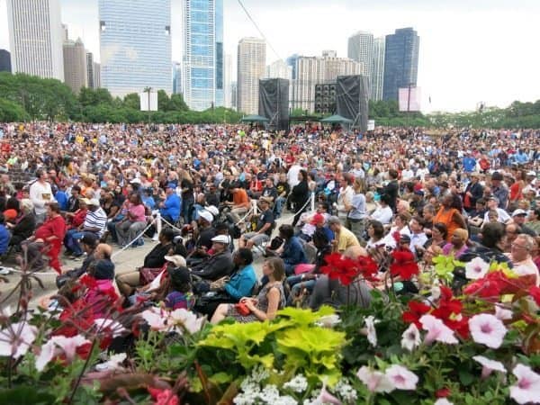Chicago blues fest crowd on a sunny May day. Margie Goldsmith photos.