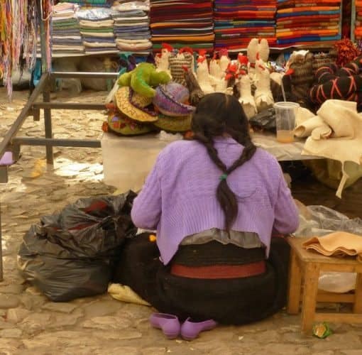 Artisan at Mercado de Artesanias de Santo Domingo