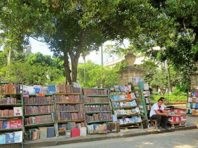 bookstalls in Old Havana