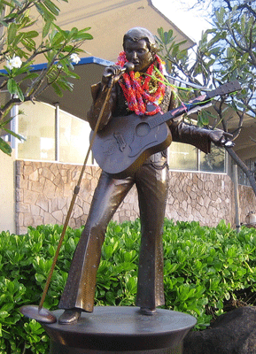 Statue of Elvis the King, outside the Neal Blaisdell Center in downtown Honolulu. Photos by Connie Maria Westergaard.