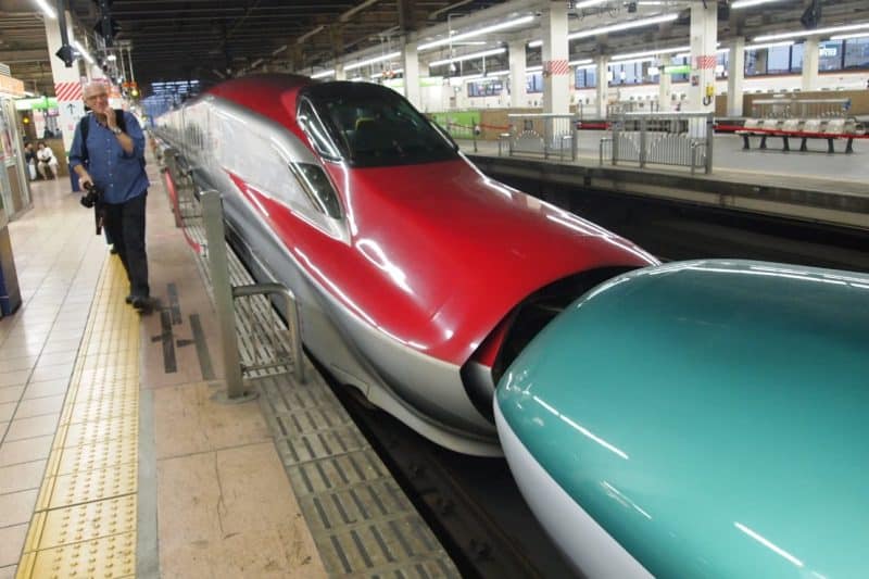 Shinkansen trains Kyoto