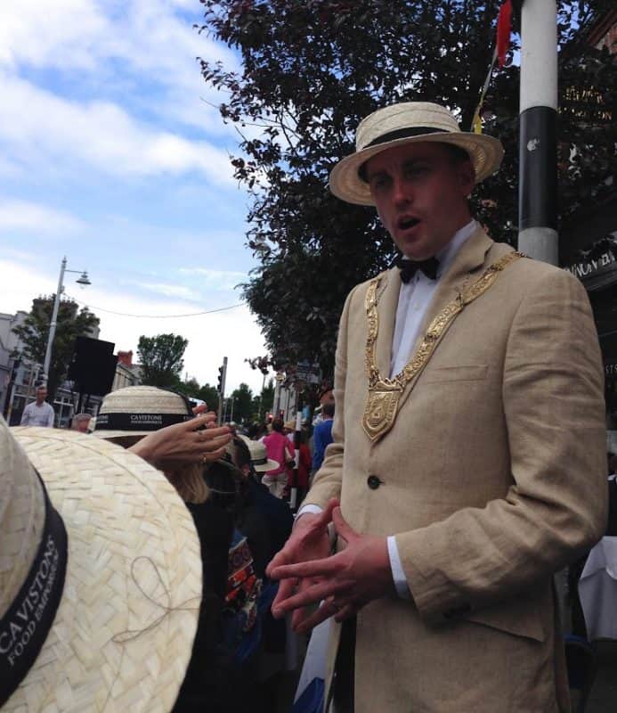 The Mayor of the town with some Bloomsday bling.