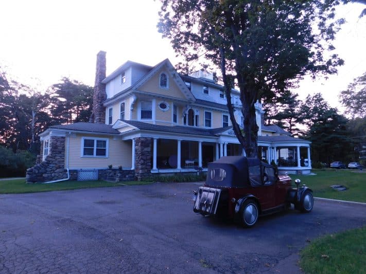 The Burn Brae Mansion, located in Glen Spey, New York has been the subject to various paranormal investigations.