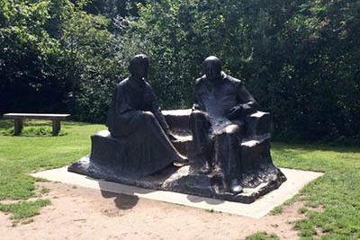 A statue of Churchill and his wife Clementine.