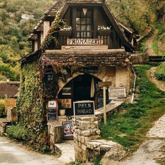 A little shop in Rocamadour, France. | GoNOMAD Travel