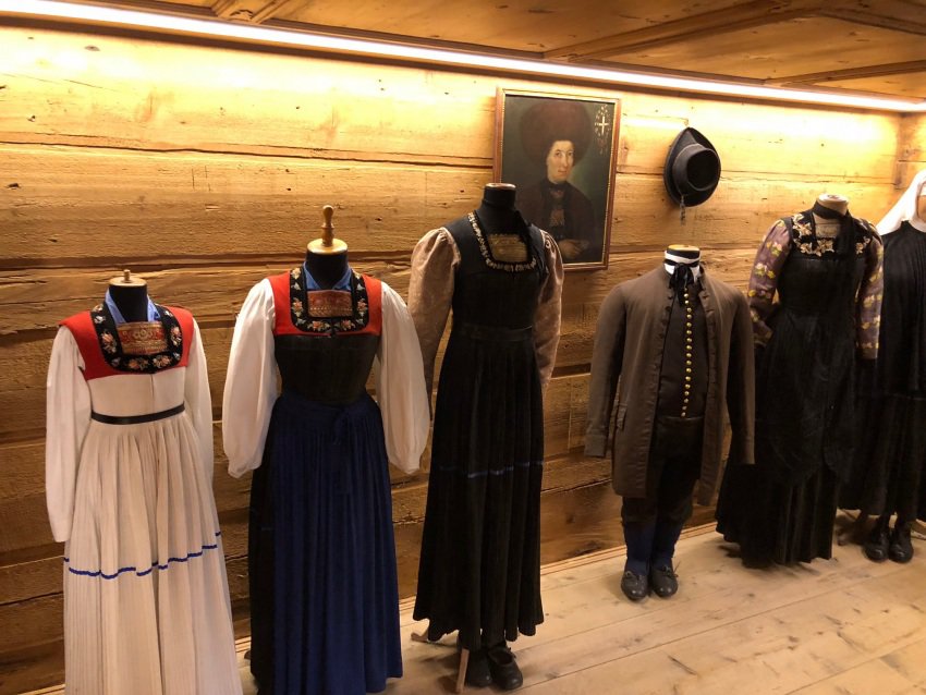 Period clothing from the oldest days of Schwarzenberg at the Angelika Kauffmann Museum.