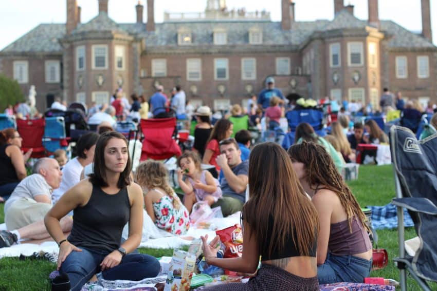 People travel to enjoy a picnic at Thursday night Castle concert. 
