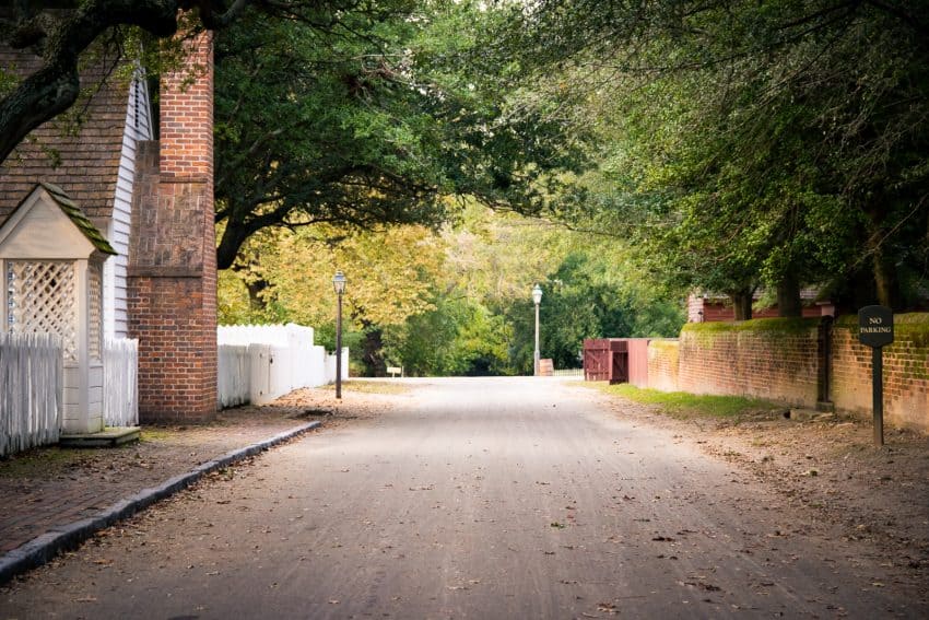 A typical Williamsburg street.