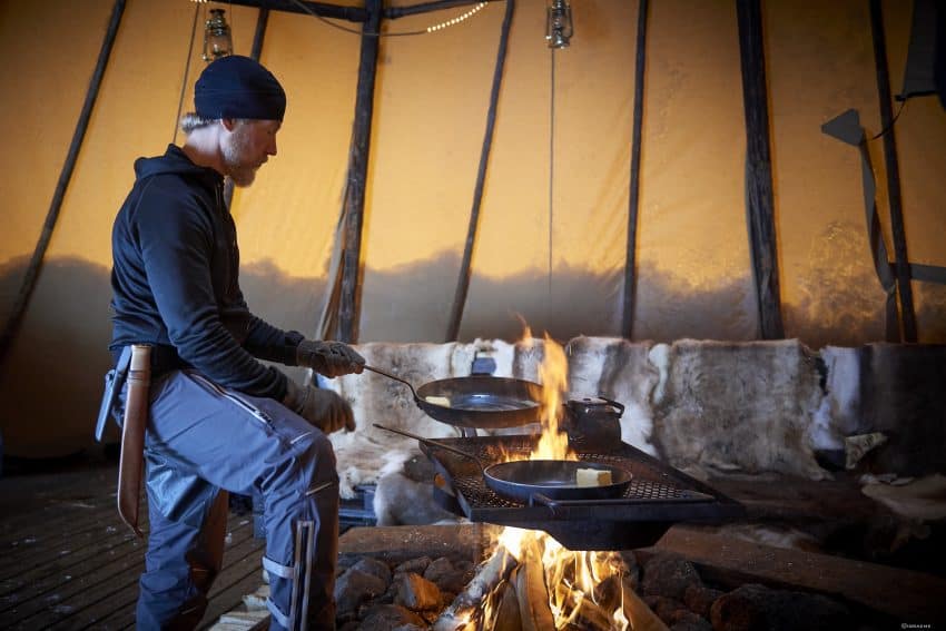 Cooking lessons using foraged plants and other native foods are part of this Arctic Experience.