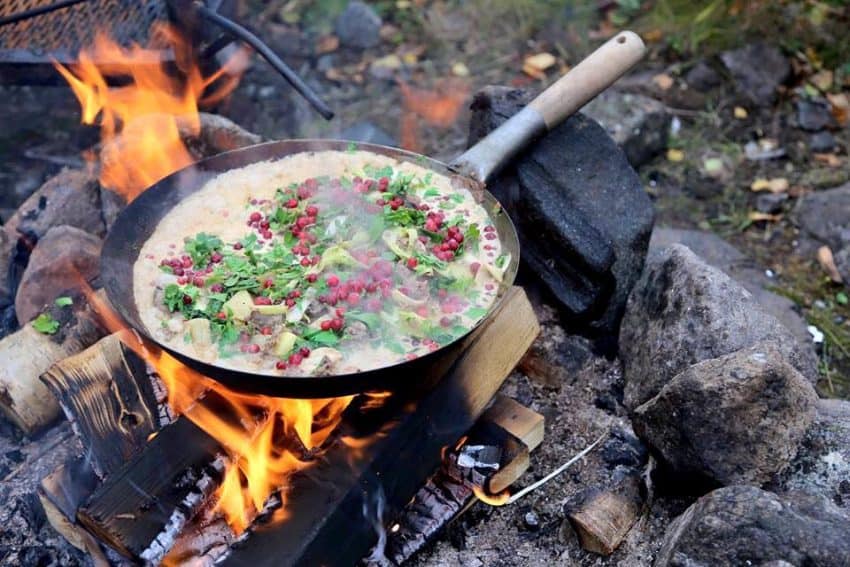 The traditional meals include using local fresh ingredients such as berries, mushrooms, local game meats, and fish.