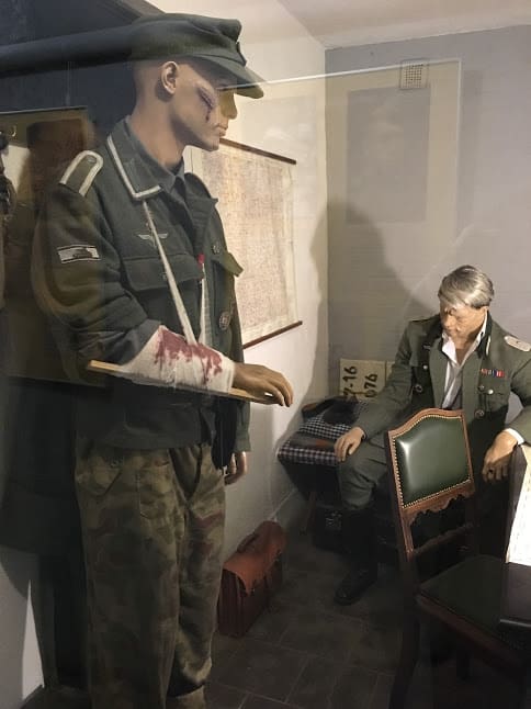 Models of German generals who held out in the bunker until the last days of World War II