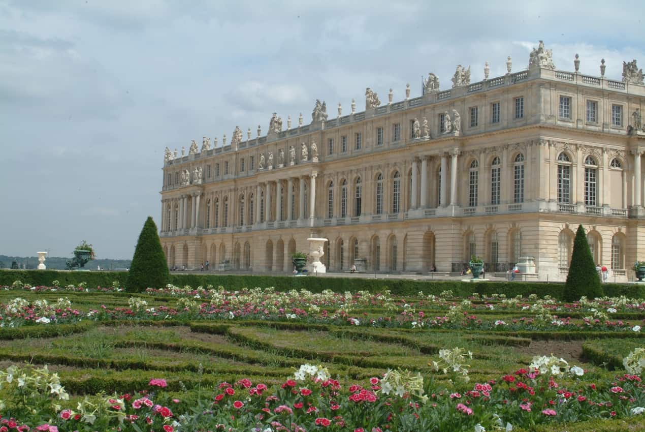 Southern side view of the Palace of Versailles. C. Milet photo.