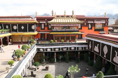 Kokhang Temple. Bernt Rostad photo.