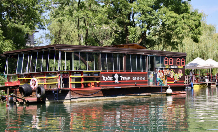 River Pirates Cruising and Dining is one fun way to see the city on a sunset dinner cruise.