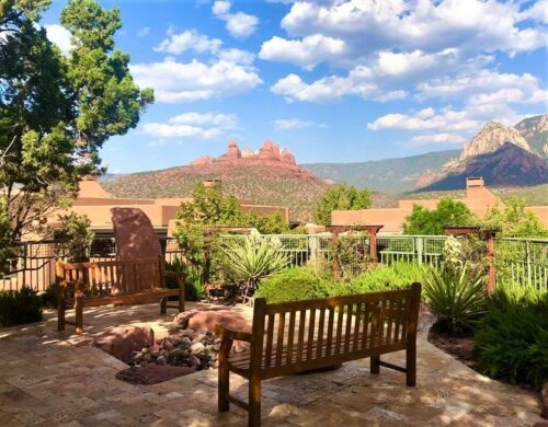 Outdoor fire pit and incredible Sedona views. Noreen Kompanik photos.