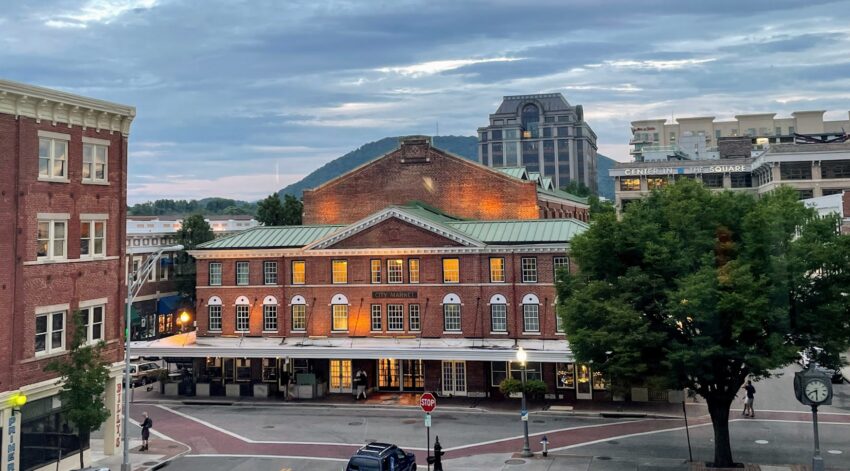 Roanoke has done of superb job of preserving their old downtown brick buildings and creating a lively city center with restaurants and bars.