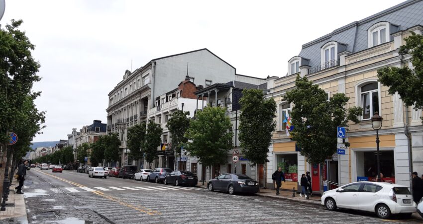 Popular neighborhood, Marjinshivili, with lots of shops, restaurants, and markets.