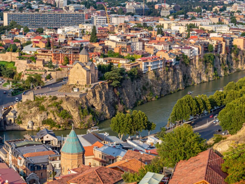 Mtkvari river runs through Tbilisi and was the reason why many settled in the area, establishing it as a trading city on the Silk Road. The river begins in northern Turkey, runs through Georgia, and then to Azerbaijan, totalling 1,515 km in length.
