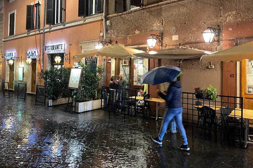Rome in the rain. Max Hartshorne photo.