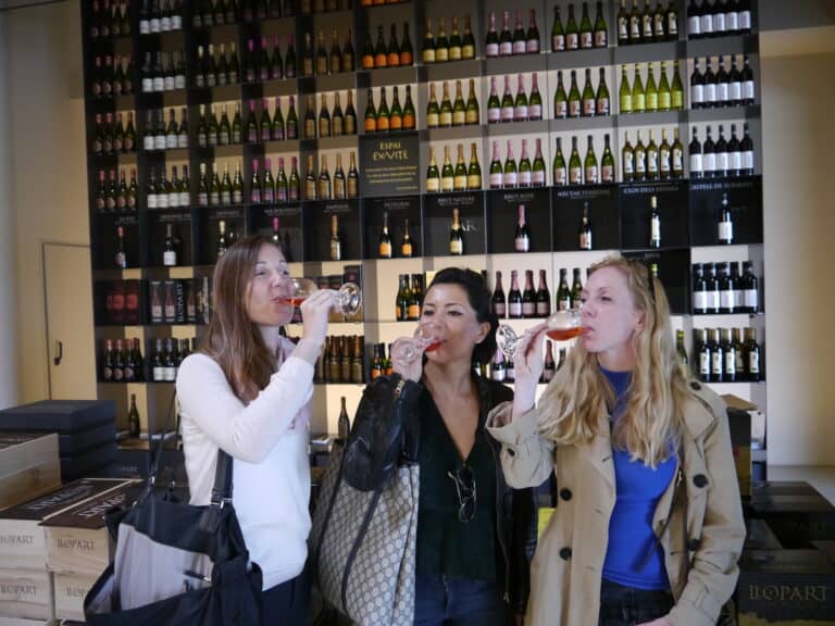 wine-tasting solo female travelers tour