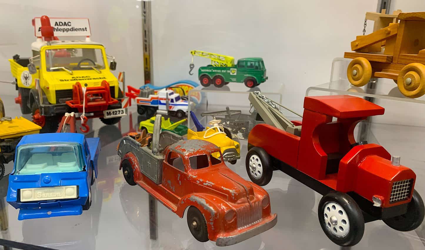 Towing Museum toy tow trucks