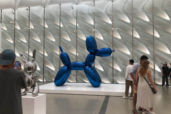 A famous piece of art at The Broad contemporary art museum: Balloon Dog by Jeff Koons. Photo by Susmita Sengupta